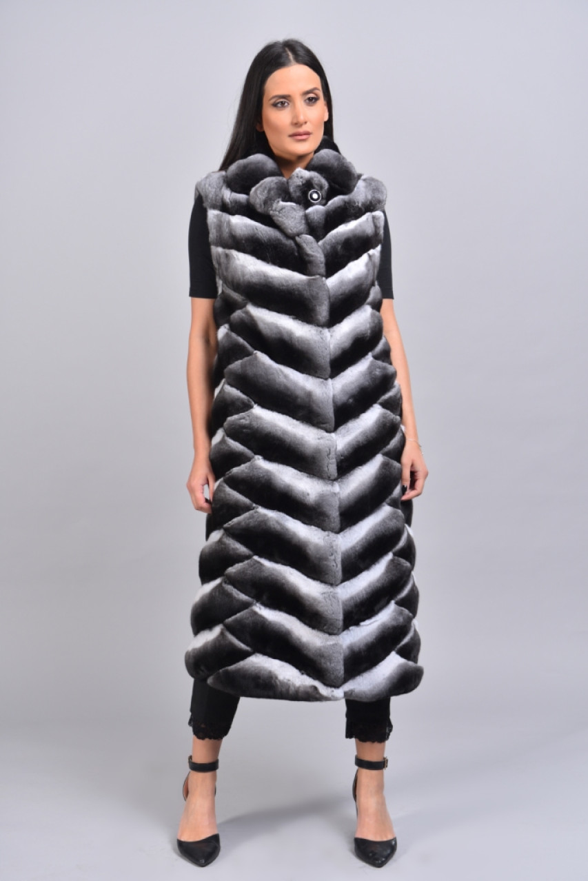 Chinchilla coat model D005