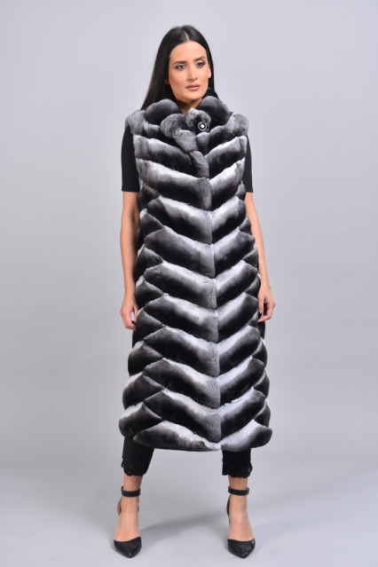 Chinchilla coat model D005